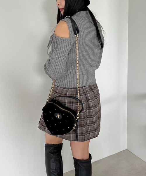 one after another NICE CLAUP（ワンアフターアナザーナイスクラップ）の「ハートエンブレム付きバッグ（ショルダーバッグ・レディース・シルバー/ブラック/ピンク・FREE）」の10枚目の写真