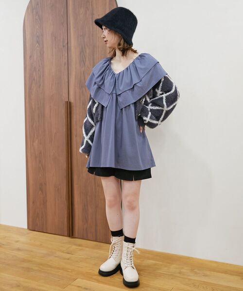 MAJESTIC LEGON(マジェスティックレゴン)の「ビッグフリルカラーチュニックブラウス(シャツ/ブラウス・レディース・オフホワイト/グレー/ベージュ・MEDIUM)」の22枚目の写真