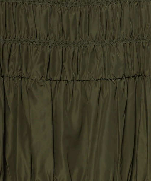 LOWRYS FARM（ローリーズファーム）の「シャーリングフレアスカート　982537（スカート・レディース・ブラック/カーキ/アイボリー・FREE）」の14枚目の写真