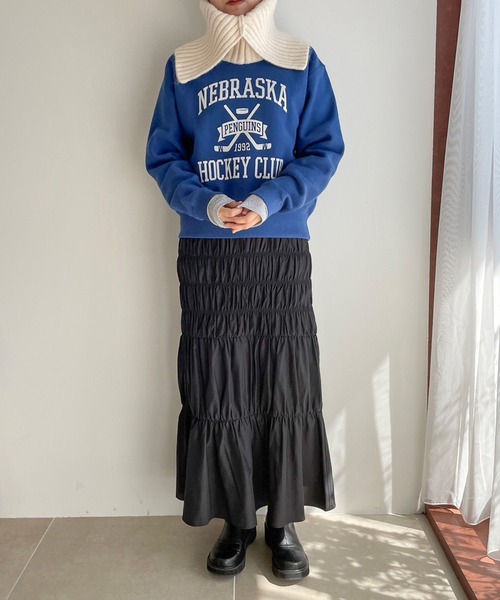 LOWRYS FARM（ローリーズファーム）の「シャーリングフレアスカート　982537（スカート・レディース・ブラック/カーキ/アイボリー・FREE）」の4枚目の写真