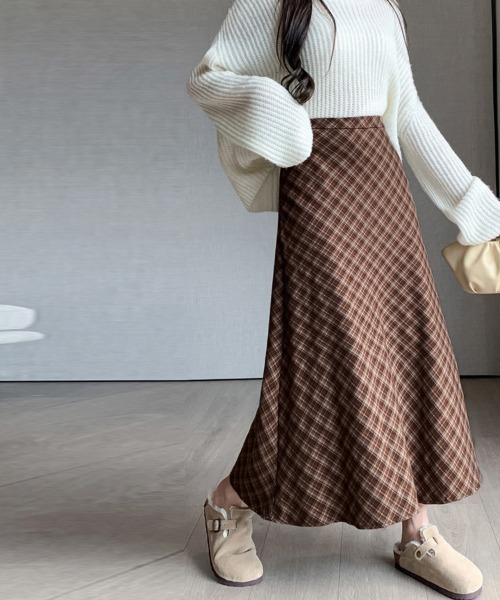 Doux Belle（ドゥーベル）の「グレンチェックロングスカート（スカート・レディース・ブラック/ブラウン系その他・MEDIUM）」の17枚目の写真