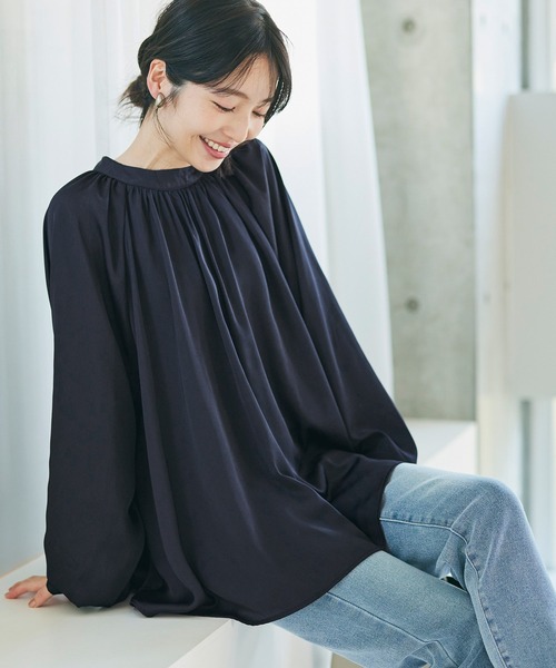 coca(coca)(コカ)の「サテンボウタイギャザーブラウス(シャツ/ブラウス・レディース・ネイビー/ライトベージュ・L/M)」の8枚目の写真