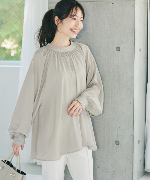 coca(coca)(コカ)の「サテンボウタイギャザーブラウス(シャツ/ブラウス・レディース・ネイビー/ライトベージュ・L/M)」の5枚目の写真