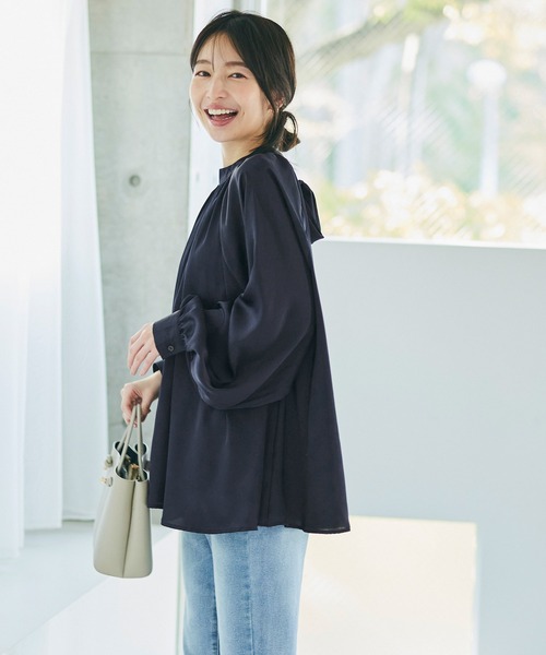 coca(coca)(コカ)の「サテンボウタイギャザーブラウス(シャツ/ブラウス・レディース・ネイビー/ライトベージュ・L/M)」の10枚目の写真