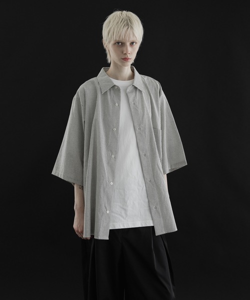 remer（リメール）の「loose regular collar over shirt / ルーズレギュラーカラーシャツ(half sleeve)（シャツ/ブラウス・メンズ・ホワイト系その他/ベージュ系その他/ブラック系その他・SMALL/MEDIUM/LARGE）」の6枚目の写真