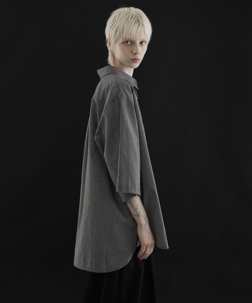 remer（リメール）の「loose regular collar over shirt / ルーズレギュラーカラーシャツ(half sleeve)（シャツ/ブラウス・メンズ・ホワイト系その他/ベージュ系その他/ブラック系その他・SMALL/MEDIUM/LARGE）」の14枚目の写真