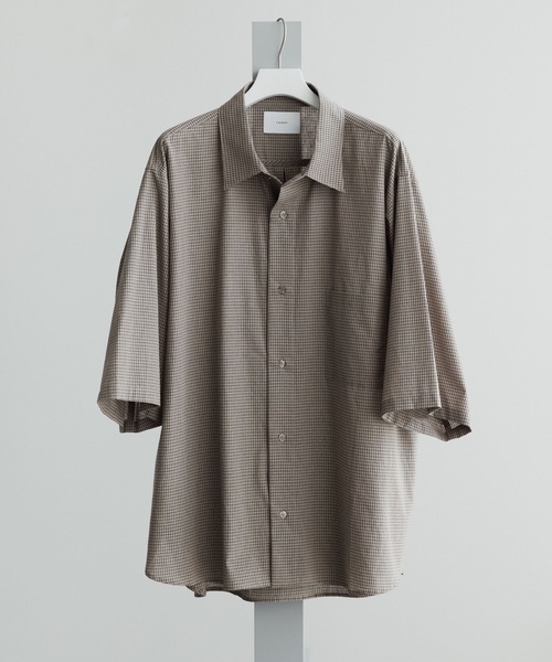 remer（リメール）の「loose regular collar over shirt / ルーズレギュラーカラーシャツ(half sleeve)（シャツ/ブラウス・メンズ・ホワイト系その他/ベージュ系その他/ブラック系その他・SMALL/MEDIUM/LARGE）」の18枚目の写真