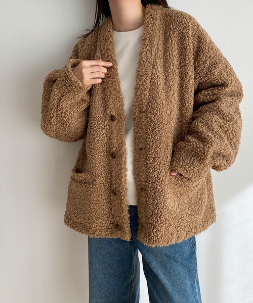 CANAL JEAN（キャナルジーン）の「RCW BLUE LABEL　フェイクムートンジャケット（ムートンコート・レディース・ベージュ/ブラウン・ONE SIZE）」の2枚目の写真