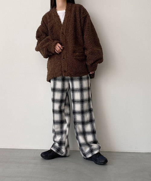 CANAL JEAN（キャナルジーン）の「RCW BLUE LABEL　フェイクムートンジャケット（ムートンコート・レディース・ベージュ/ブラウン・ONE SIZE）」の7枚目の写真