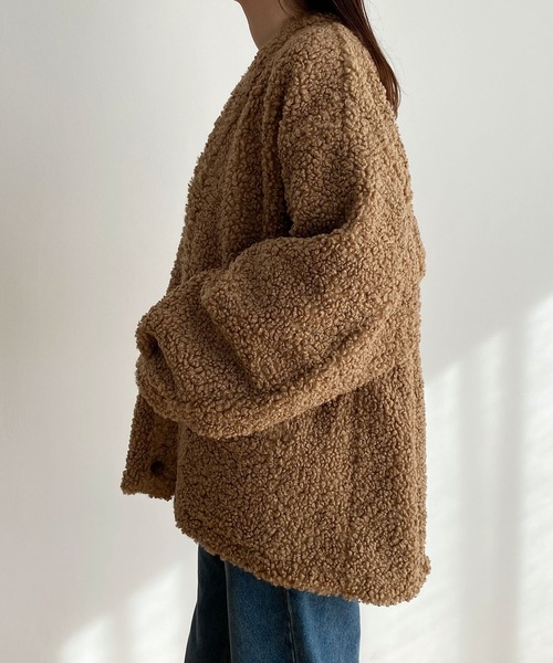 CANAL JEAN（キャナルジーン）の「RCW BLUE LABEL　フェイクムートンジャケット（ムートンコート・レディース・ベージュ/ブラウン・ONE SIZE）」の13枚目の写真