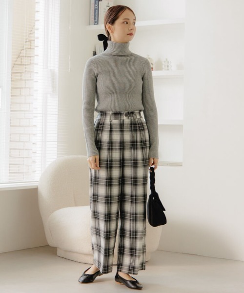 flower（フラワー）の「パウダリーチェックパンツ（その他パンツ・レディース・ブラック/ブラウン・FREE）」の7枚目の写真