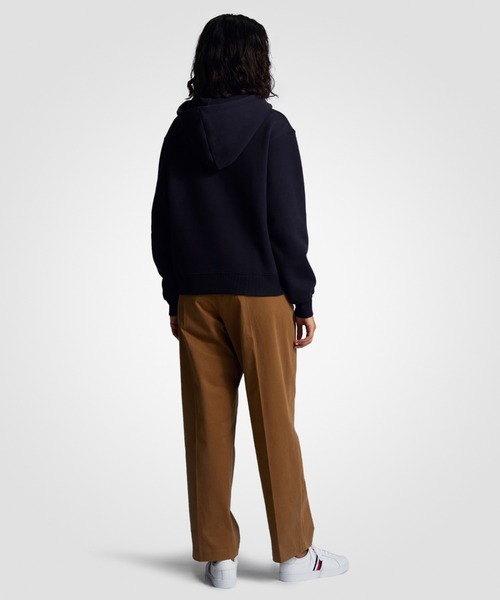 TOMMY HILFIGER(トミーヒルフィガー)の「レギュラークレストパーカー(パーカー・レディース・レッド/ネイビー・X-SMALL/SMALL/MEDIUM)」の6枚目の写真