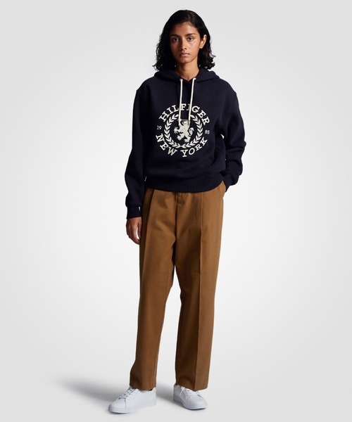 TOMMY HILFIGER(トミーヒルフィガー)の「レギュラークレストパーカー(パーカー・レディース・レッド/ネイビー・X-SMALL/SMALL/MEDIUM)」の5枚目の写真