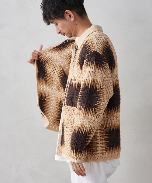 JOURNAL STANDARD relume(ジャーナルスタンダード レリューム)の「CALIFORNIA クロシェアミ ニットカーディガン "OMBRE"(カーディガン/ボレロ・メンズ・ベージュ/ネイビー/ブラック・LARGE/MEDIUM)」の8枚目の写真