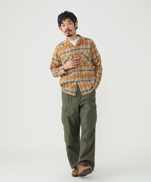 BEAMS PLUS(ビームスプラス)の「BEAMS PLUS / マドラス オープンカラー シャツ(シャツ/ブラウス・メンズ・マスタード/チャコールグレー・MEDIUM/SMALL/X-LARGE/LARGE)」の4枚目の写真