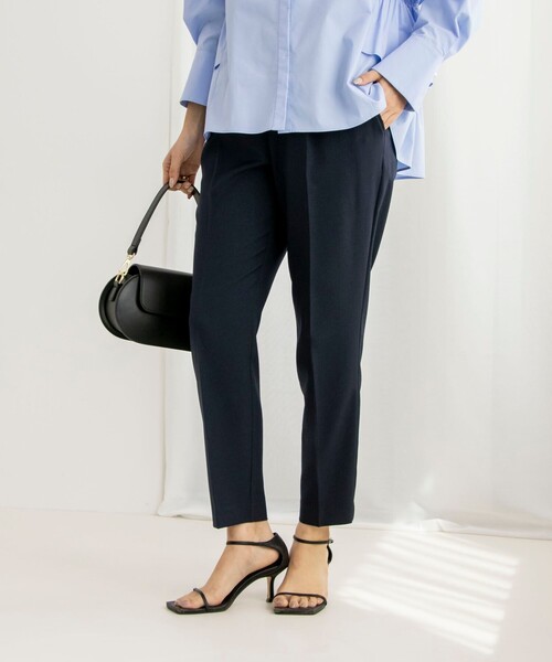 NOLLEY’S Sophi(ノーリーズソフィ)の「《セットアップ対応》ウォッシャブルライトテーパードパンツ(その他パンツ・レディース・サックスブルー/ライトグレー/ネイビー/オフホワイト・34/36/38)」の4枚目の写真