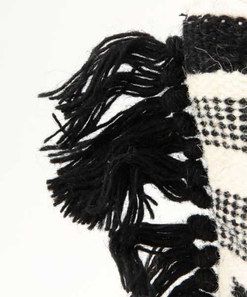 Lilas Campbell（リラキャンベル）の「Lilas Campbell / ウール ジオメトリー クラッチバッグ（クラッチバッグ・レディース・ブラック/ベージュ・ONE SIZE）」の17枚目の写真