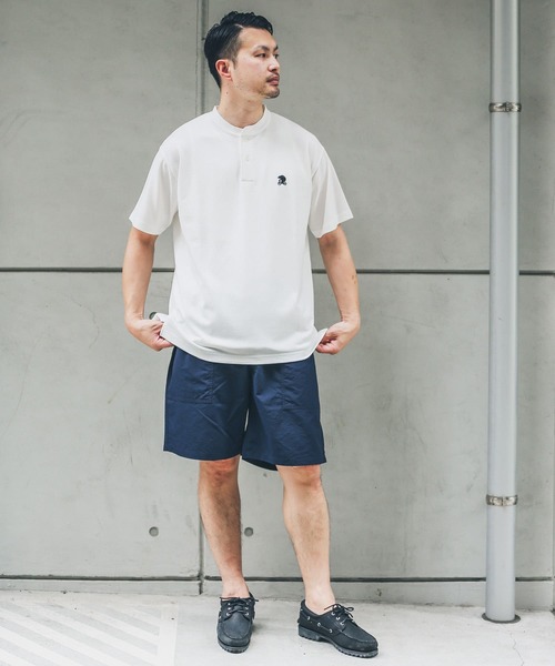 URBAN RESEARCH Sonny Label（アーバンリサーチサニーレーベル）の「『吸水速乾』FEELCOOLカノコワンポイント刺繍プルオーバー（Tシャツ/カットソー・メンズ・オフホワイト/ブルー/ブラック・MEDIUM/LARGE）」の6枚目の写真