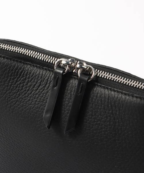 Maison Margiela（メゾンマルジェラ）の「【MAISON MARGIELA / メゾン マルジェラ】5AC Mini Shoulder Bag（ショルダーバッグ・メンズ・ブラック・FREE）」の5枚目の写真