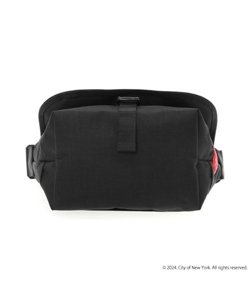 Manhattan Portage(マンハッタンポーテージ)の「Nylon Messenger Bag JR Flap Zipper Pocket NEW YORK CITY(メッセンジャーバッグ・メンズ・ブラック・SMALL)」の6枚目の写真