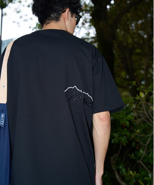 NANGA/ナンガ] 別注 ブランドロゴ刺繍 ショートスリーブTシャツ（T