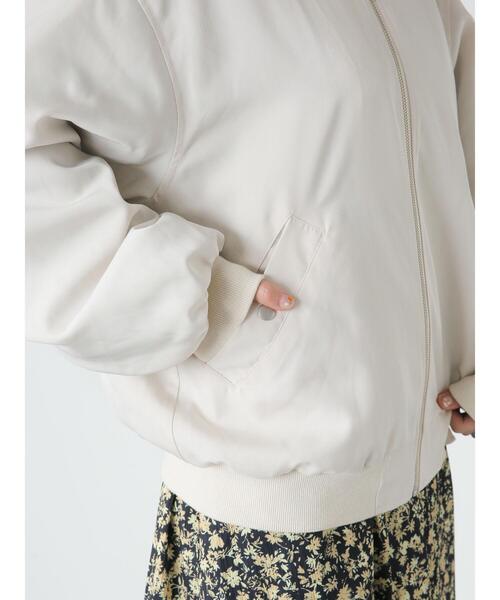 Lugnoncure（ルノンキュール）の「ミリタリーブルゾン（ノーカラージャケット・レディース・カーキ/オフホワイト/ブラック・F）」の21枚目の写真