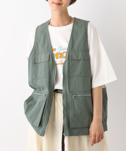 LEPSIM（レプシィム）の「ナイロンポケットベスト　109367（ベスト・レディース・チャコールグレー/ベージュ/グリーン・FREE）」の3枚目の写真