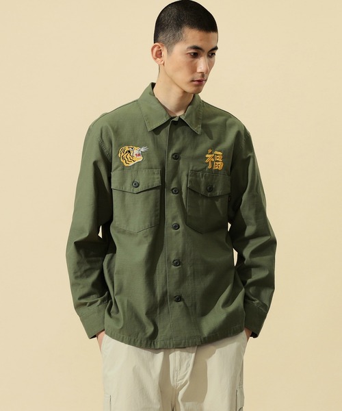 Alpha Industries（アルファインダストリーズ）の「ユーティリティシャツ/ベトジャン刺繍 長袖（VIETNAM）（シャツ/ブラウス・メンズ・ブラック/オリーブ/グレー・MEDIUM/LARGE/X-LARGE）」の6枚目の写真