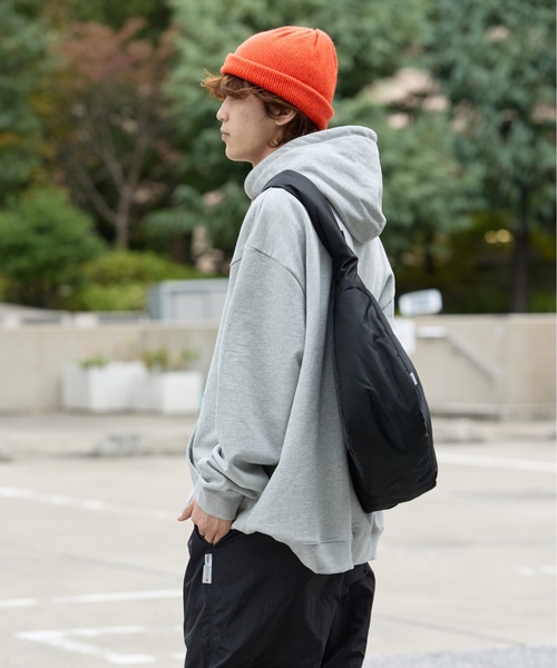 meltum（メルタム）の「SOFT SHELL MESSENGER BAG（メッセンジャーバッグ・メンズ・ブラック/グレー・FREE）」の16枚目の写真