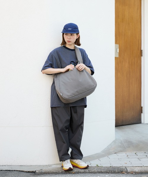 meltum メッセンジャーバッグ / ネイビー SOFT SHELL MESSENGER BAG / ソフトシェルメッセンジャーバッグ