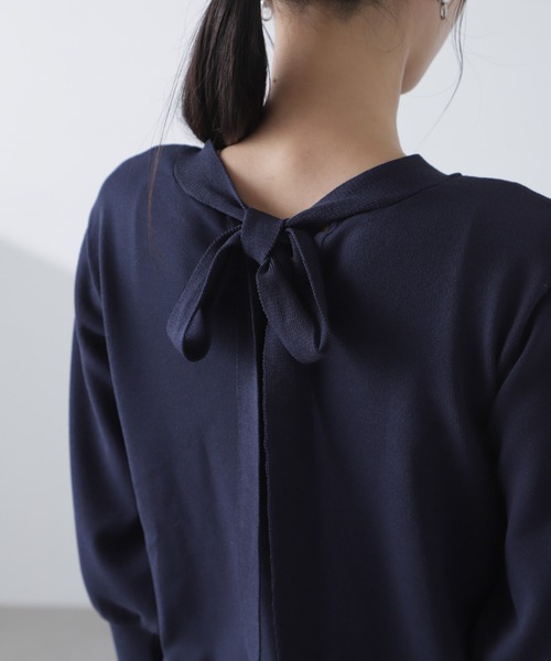 NANO universe（ナノユニバース）の「前後2wayボータイ半袖サマーニット（ニット/セーター・レディース・ブルー/ホワイト/ネイビー・FREE）」の8枚目の写真