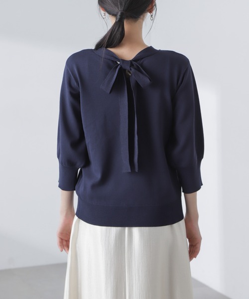 NANO universe（ナノユニバース）の「前後2wayボータイ半袖サマーニット（ニット/セーター・レディース・ブルー/ホワイト/ネイビー・FREE）」の14枚目の写真