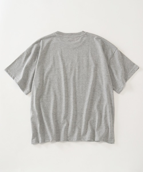 Disney(ディズニー)の「【Disney/ディズニー】アートワークデザイン ワイド半袖クルーネックTシャツ(Tシャツ/カットソー・レディース・ネイビー/グレー/イエロー/杢グレー・M/L)」の6枚目の写真