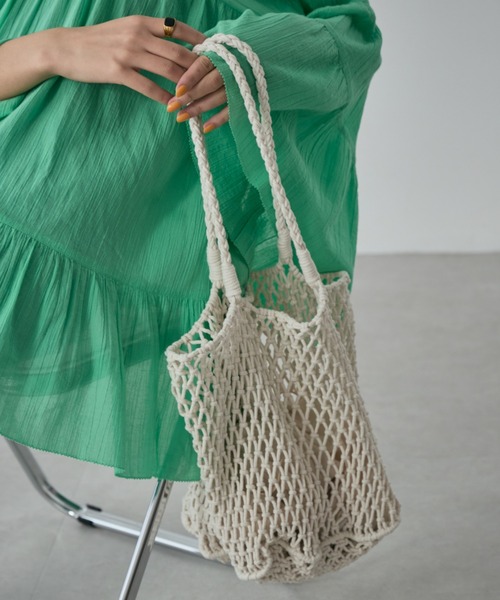 Vincent Pradier（ヴァンサンプラディエ）の「(VINCENT PRADIER)巾着袋付きメッシュトートバッグ（トートバッグ・レディース・ブラック/ホワイト・FREE）」の2枚目の写真