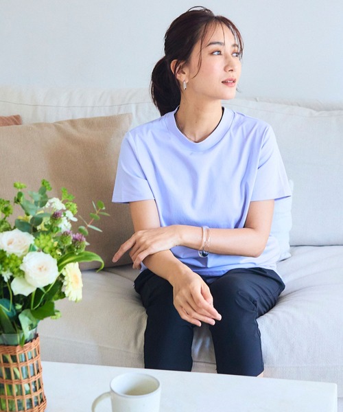 CROSS FUNCTION(クロスファンクション)の「《シワになりにくい・なめらか》正解ハイネックTシャツ【CF/クロスファンクション】(Tシャツ/カットソー・レディース・ブラック/ラベンダー/サックスブルー/オフホワイト・M/L/LL/3L/4L)」の7枚目の写真