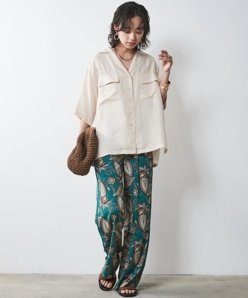 CHIC STYLE(シックスタイル)の「<大きいサイズ>アウトポケットソフトシャツ シックスタイル(シャツ/ブラウス・レディース・ブラック/ベージュ/モカ・LL/3L/4L/5L/L)」の12枚目の写真