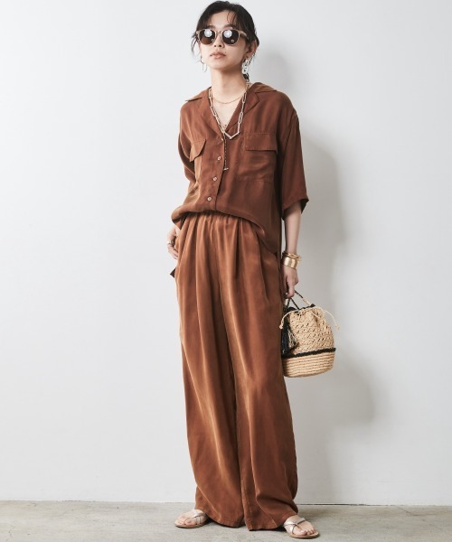 CHIC STYLE(シックスタイル)の「<大きいサイズ>アウトポケットソフトシャツ シックスタイル(シャツ/ブラウス・レディース・ブラック/ベージュ/モカ・LL/3L/4L/5L/L)」の13枚目の写真