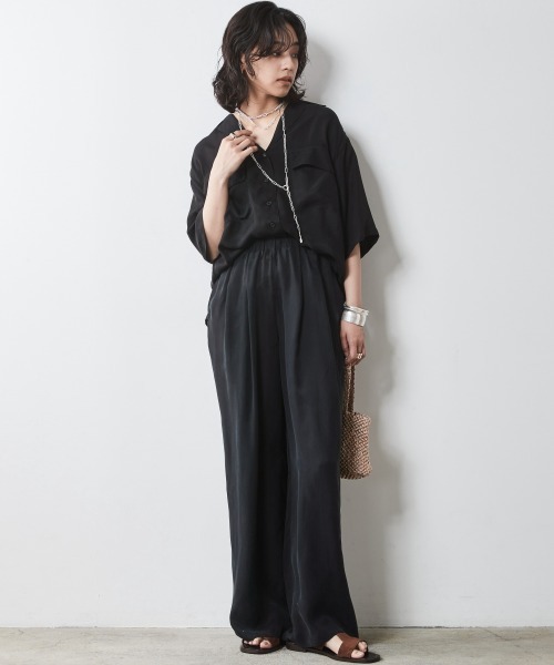 CHIC STYLE(シックスタイル)の「<大きいサイズ>アウトポケットソフトシャツ シックスタイル(シャツ/ブラウス・レディース・ブラック/ベージュ/モカ・LL/3L/4L/5L/L)」の9枚目の写真