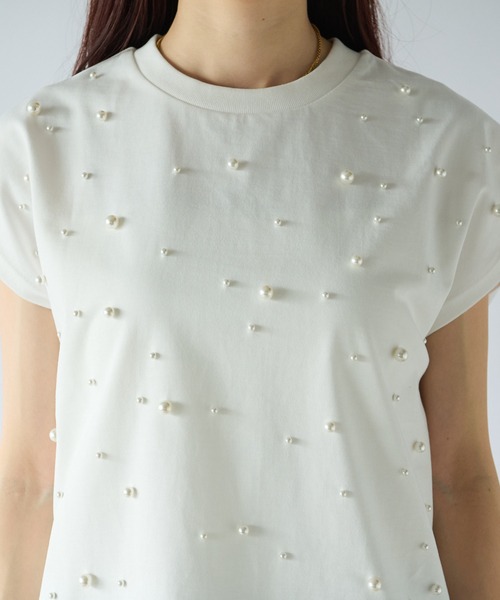 La boutique BonBon(ラブティックボンボン)の「パールフレンチカットソー(Tシャツ/カットソー・レディース・オフホワイト/ブラック/スカイブルー・FREE)」の18枚目の写真