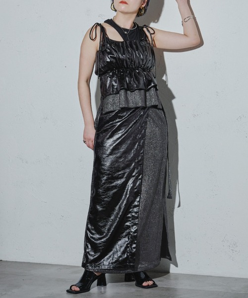 Ezick ANNONIM（エジックアノニム）の「Glossy satin グリッターコンビビスチェ（キャミソール・レディース・ブラック/シルバー・FREE）」の11枚目の写真