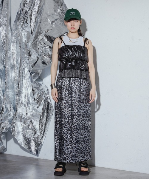 Ezick ANNONIM（エジックアノニム）の「Glossy satin グリッターコンビビスチェ（キャミソール・レディース・ブラック/シルバー・FREE）」の8枚目の写真