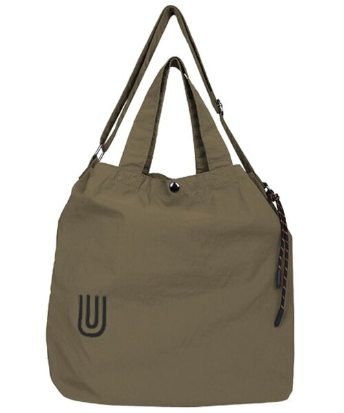 UNIVERSAL OVERALL(ユニバーサルオーバーオール)の「【UNIVERSAL OVERALL】ウィンクルナイロン 2WAY ショルダーバッグ 15L(ショルダーバッグ・メンズ・グレー/チャコールグレー/ブラック/オリーブ/ダークブルー/オレンジ/ホワイト・FREE)」の5枚目の写真