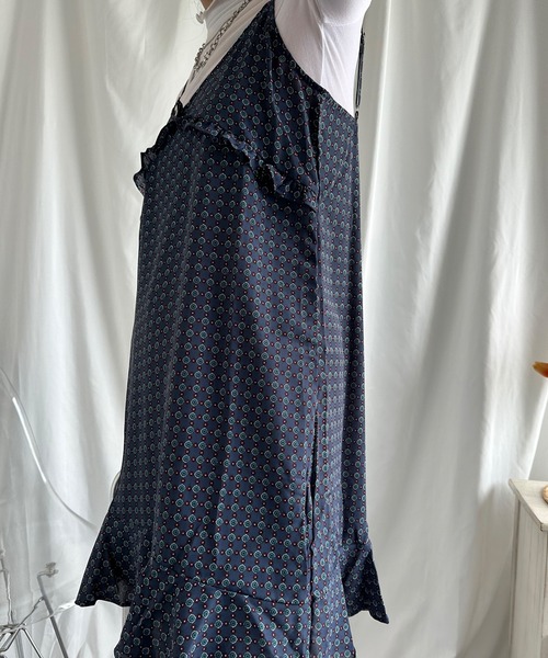 aimoha(アイモハ)の「チェック柄フリルキャミソールワンピース (SS)(ワンピース・レディース・ブルー・SMALL/MEDIUM)」の5枚目の写真
