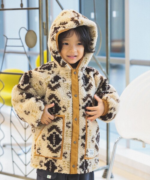 BEAMS mini(ビームスミニ)の「リバーシブル 総柄 ボア フード コート 2024FW(90~150cm)(その他アウター・キッズ・グリーン系その他4/ホワイト系その他5・130/140/90/100/110/120/150)」の10枚目の写真
