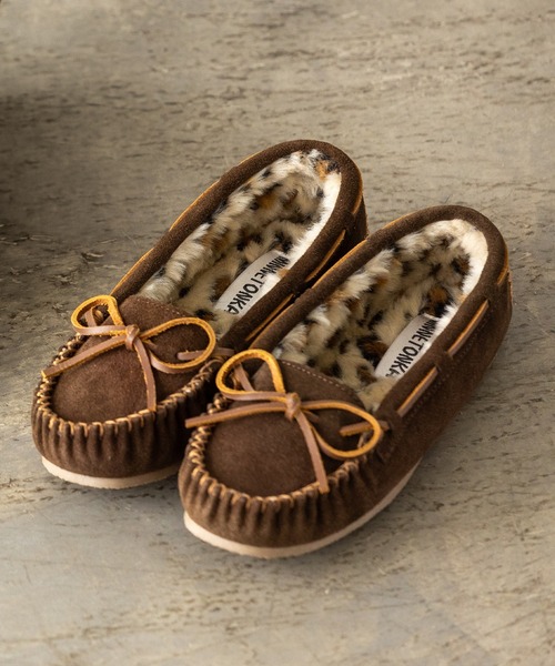 Minnetonka(ミネトンカ)の「【MINNETONKA/ミネトンカ】 KIMMY / キミー ファーモカシン(スリッポン・レディース・チャコールグレー/ブラック/ベージュ/チョコ・5/6/7/8/9)」の3枚目の写真