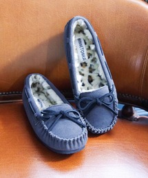 Minnetonka｜ミネトンカのスリッポン（グレー/灰色系）通販