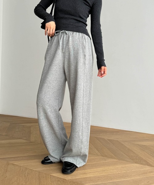 CANAL JEAN(キャナルジーン)の「El mar シームスウェットパンツ(スウェットパンツ・レディース・ブラック/ベージュ/グレー・ONE SIZE)」の2枚目の写真
