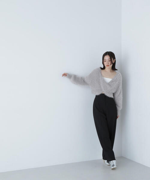 NATURAL BEAUTY BASIC（ナチュラルビューティーベーシック）の「◇【Oggi掲載】スリムバレルラインパンツ（その他パンツ・レディース・ベージュ/ブラック・SMALL/MEDIUM）」の3枚目の写真