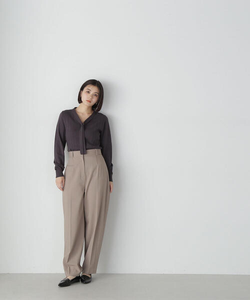 NATURAL BEAUTY BASIC（ナチュラルビューティーベーシック）の「◇【Oggi掲載】スリムバレルラインパンツ（その他パンツ・レディース・ベージュ/ブラック・SMALL/MEDIUM）」の13枚目の写真