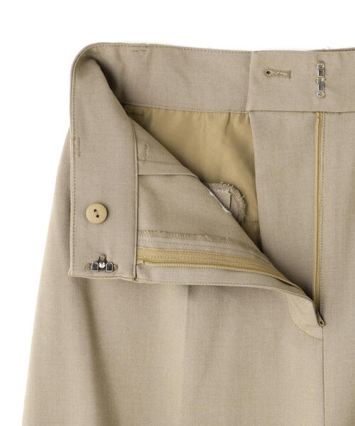 NATURAL BEAUTY BASIC（ナチュラルビューティーベーシック）の「◇【Oggi掲載】スリムバレルラインパンツ（その他パンツ・レディース・ベージュ/ブラック・SMALL/MEDIUM）」の17枚目の写真